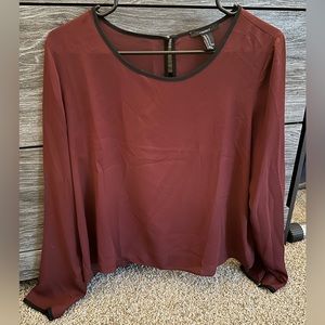 Women’s forever 21 blouse, M
